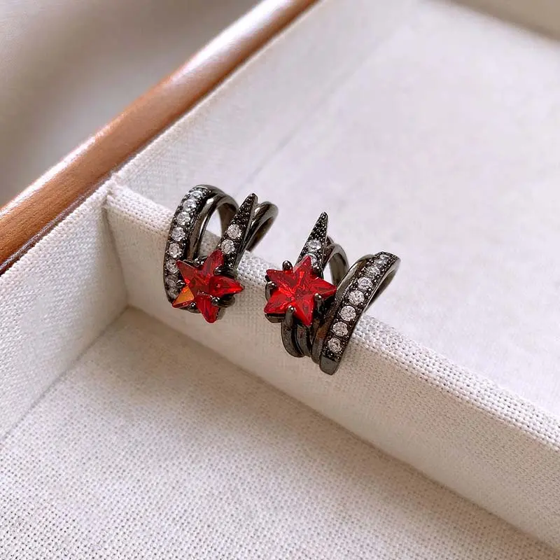 Kpop Y2K Red Crystal Zircon Star Ear Clip for Women Punk Gothic Metal C Shape Five-Pointed Star Double Layer Ear Cuff Jewelry