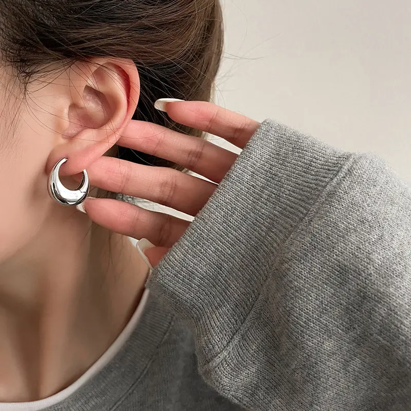 Classic Frosted Metal Droplet Shaped Hoop Earrings for Women Temperament Simple Gold Color Earrings Fashion Wedding Jewelry Gift