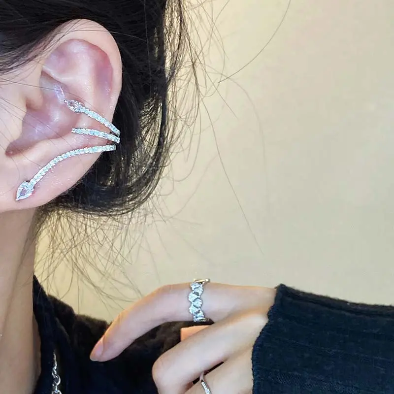 Fashion Animal Crystal Snake Clip On Earrings for Women Shining Rhinestone Ear Cuff Charm Statement Studs Earrings Party Jewelry