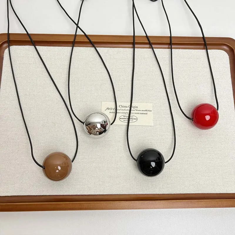2025 New Arrival Metal Ball Pendant Necklace for Women Fashion Design Long Adjustable Sweater Chain Jewelry Accessories