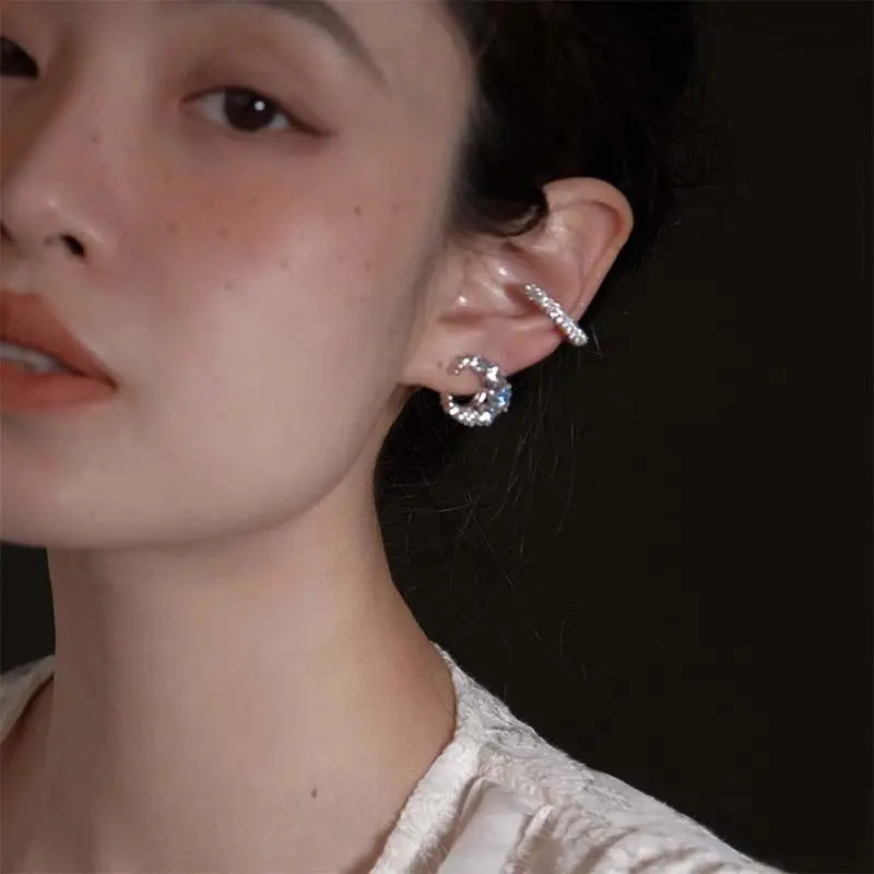Exquisite Zircon Moon Heart Shape Clip Earrings For Women Luxury Full Crystal No Piercings Fake Cartilage Ear Cuff Jewelry