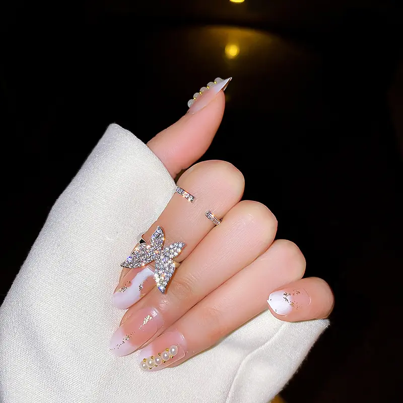 Fashion Gothic Metal Butterfly Nail Rings for Girls Women Punk Rhinestone Fingertip Protective Cover Fidget Ring Jewelry