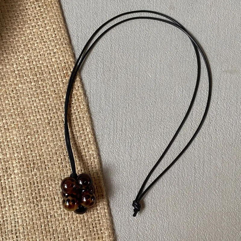 Korean Black Wax Rope Adjustable Pendant Necklace for Women Simple Resin Grape String Beaded Clavicle Chain Fashion Jewelry Gift