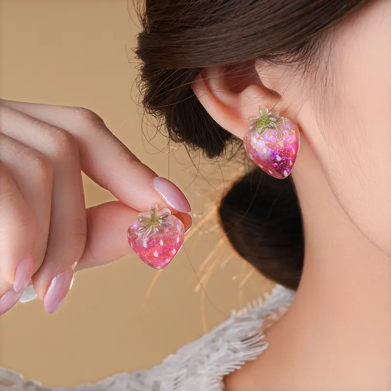 2025 New Summer Pink Resin Peach Strawberry Stud Earrings for Women Exquisite Fruit Geometry Earrings Jewelry Accessories