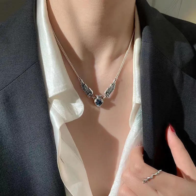 Vintage Gothic Heart Crown Angel Wings Pendant Necklaces for Women Fashion Exquisite Love Shape Clavicle Chain Choker Jewelry