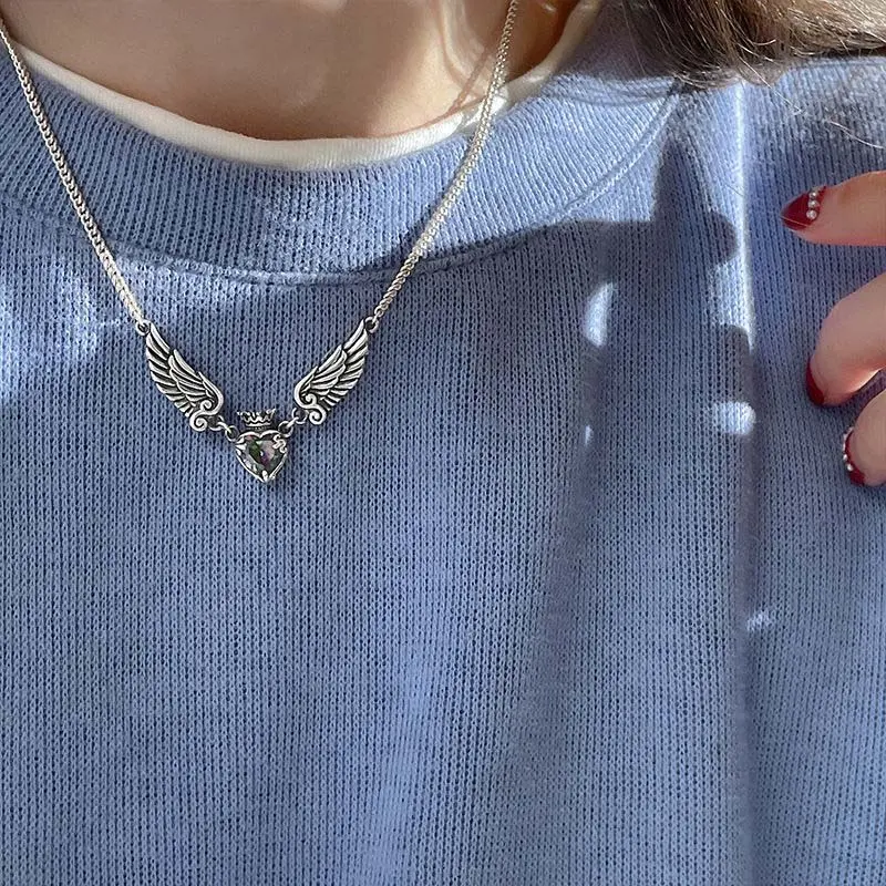 Vintage Gothic Heart Crown Angel Wings Pendant Necklaces for Women Fashion Exquisite Love Shape Clavicle Chain Choker Jewelry