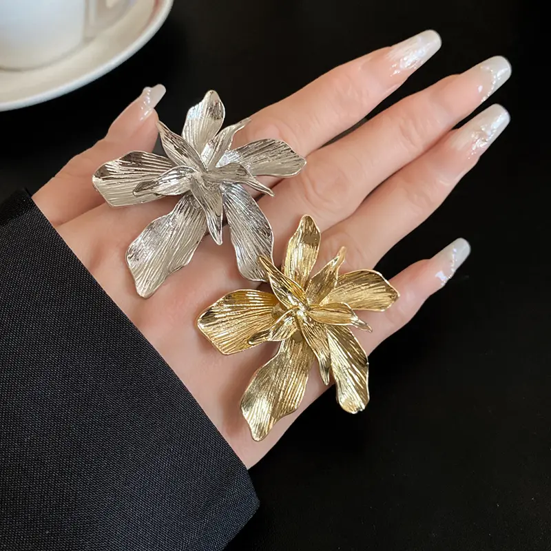 2025 New Metal Flower Open Adjustable Ring for Women Exaggerated Gold Color Double-Layer Floral Finger Ring Personality Jewelry