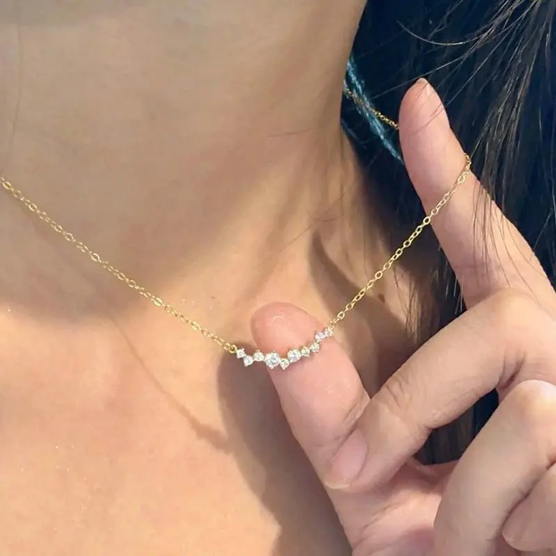 Korean Gold Color Crystal Zircon Pendant Necklace For Women Simple Metal Geometric Clavicle Chain Necklace Wedding Jewelry 2025
