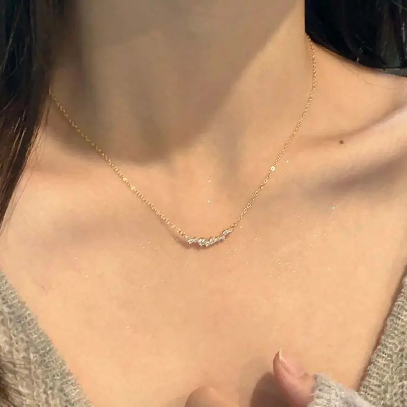 Korean Gold Color Crystal Zircon Pendant Necklace For Women Simple Metal Geometric Clavicle Chain Necklace Wedding Jewelry 2025