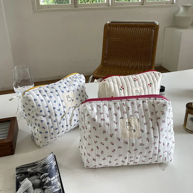 Korean Quilted Makeup Bag For Women Cosmetic Storage Bag Portable Toiletry Bags Female Beauty Case Cotton Floral Cosmetic Pouch