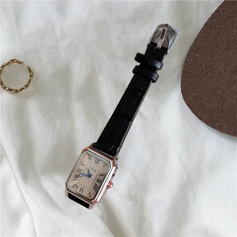Casual Retro Roman Dial Quartz Watches Ladies Rectangle Leather Strap Wristwatch Clock Fashionable for Women Reloj De Mujer