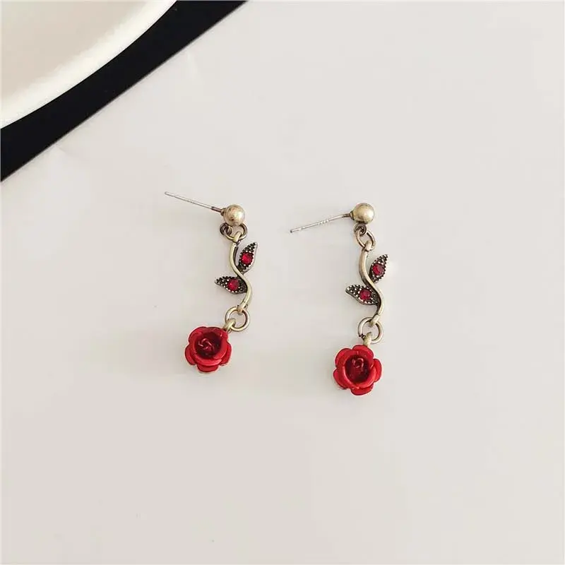 Vintage French Red Rose Flower Necklace Bracelet Set for Women Fashion Romantic Clavicle Chain Necklace Engagement Jewelry Gifts