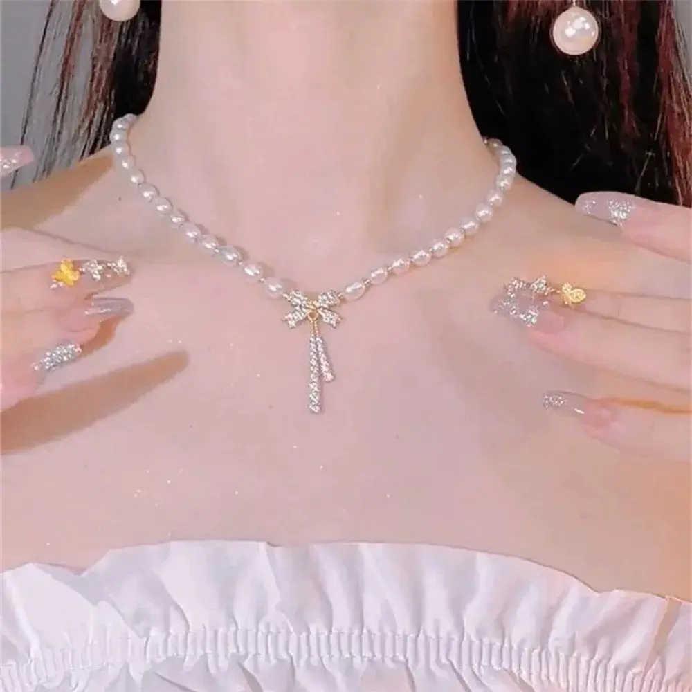 Elegant Pearl Necklace For Women Niche Design High-End Feel Trendy Cool Luxury INS Minimalist Style Clavicle Chain