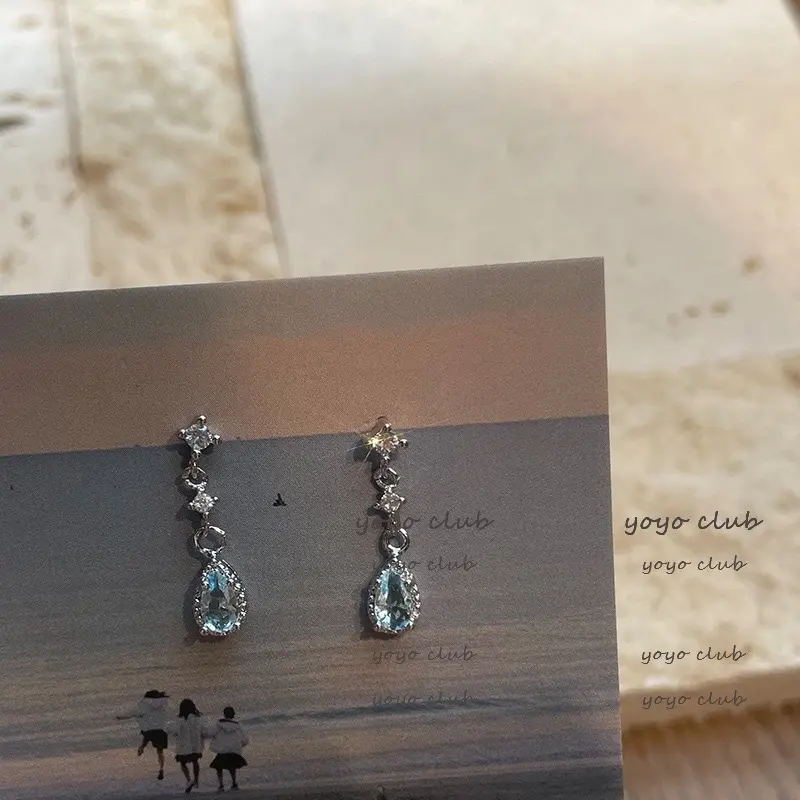 Lake Blue Color Water Drop Zircon Earrings for Women Exquisite Silver Color Shiny Crystal Stud Earring Sweet Party Jewelry Gifts