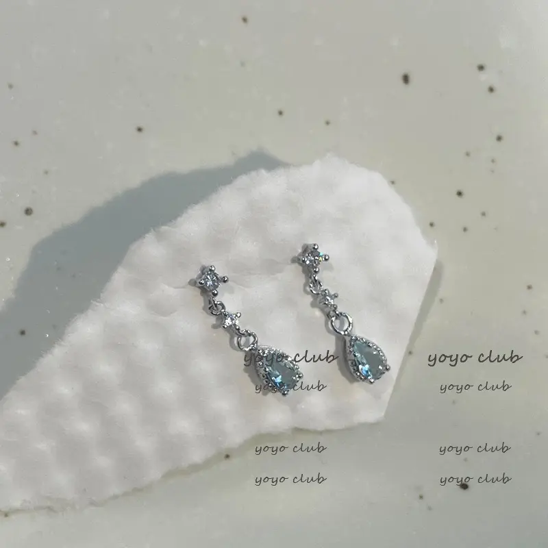 Lake Blue Color Water Drop Zircon Earrings for Women Exquisite Silver Color Shiny Crystal Stud Earring Sweet Party Jewelry Gifts