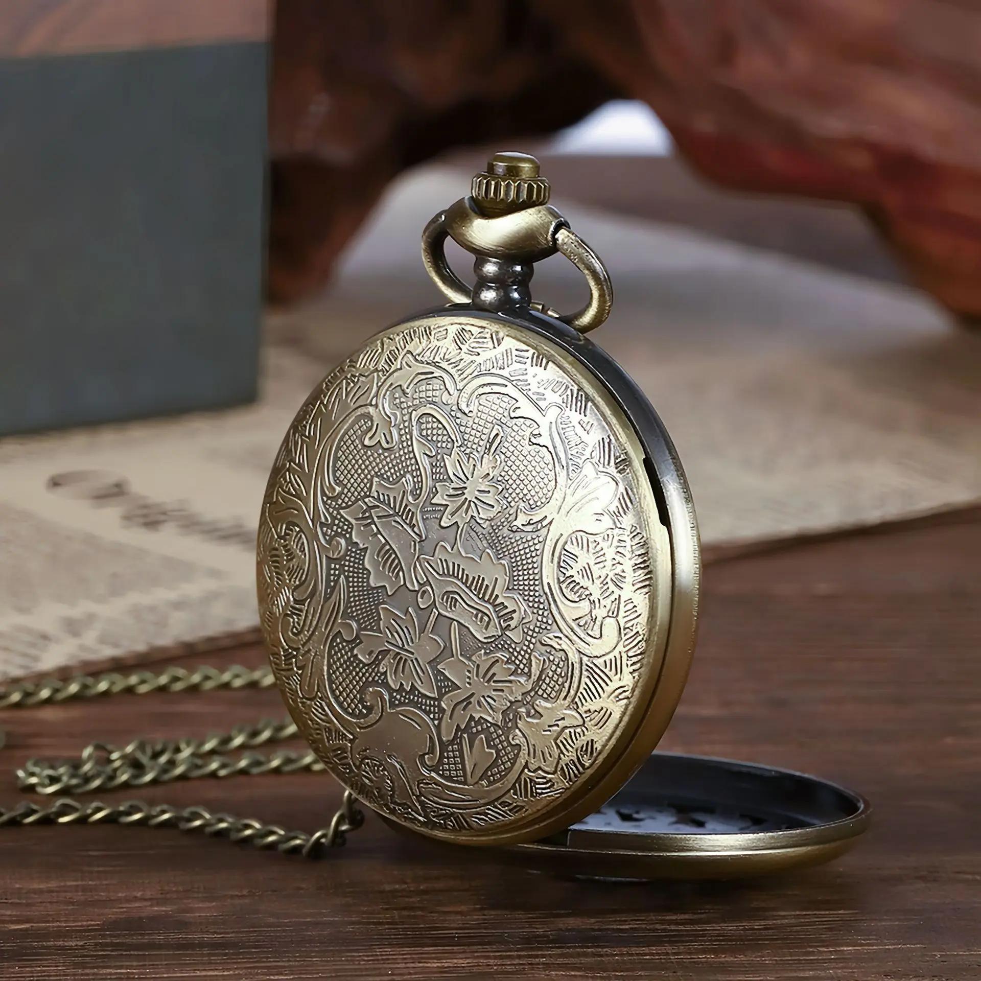 Vintage Bronze Watch Roman Scale Display Design Quartz Pocket Masculino Relogio Pendant Necklace Chain Leisure Men's Gift Clock