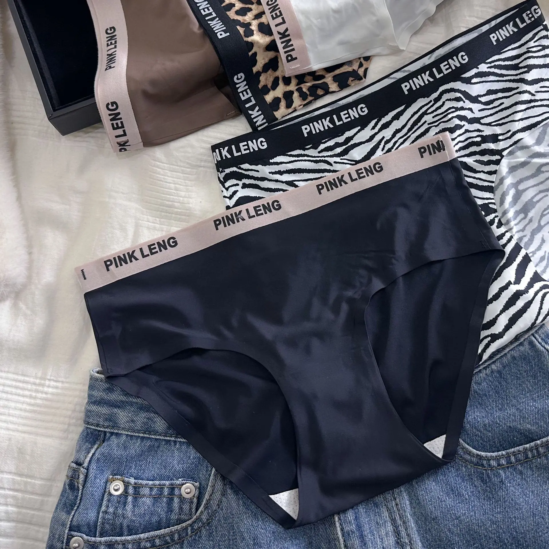 Summer Ice Silk Leopard Sexy Women's Underwear Low Waist Sports Soft Seamless Panties Cotton Crotch Breathable Briefs