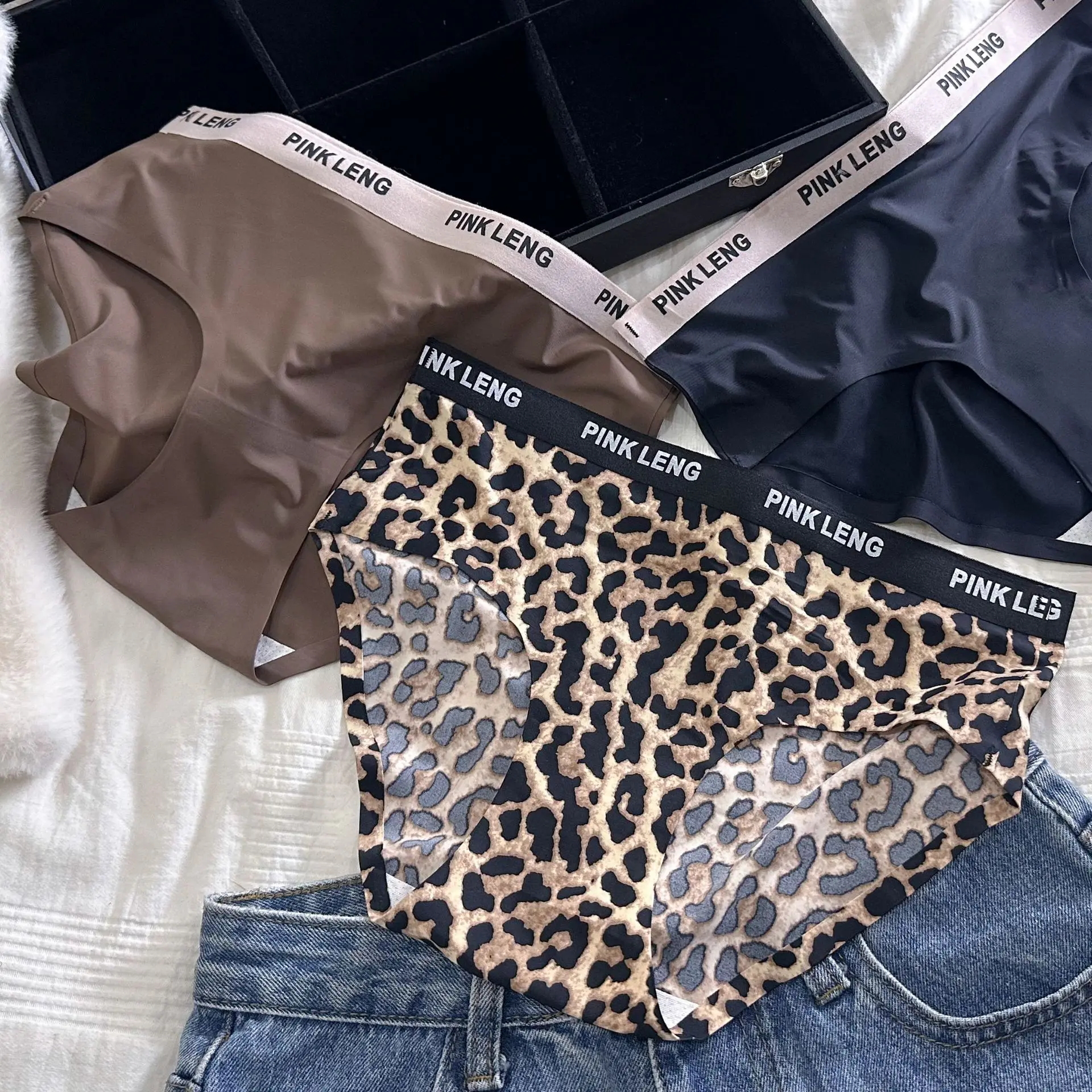 Summer Ice Silk Leopard Sexy Women's Underwear Low Waist Sports Soft Seamless Panties Cotton Crotch Breathable Briefs