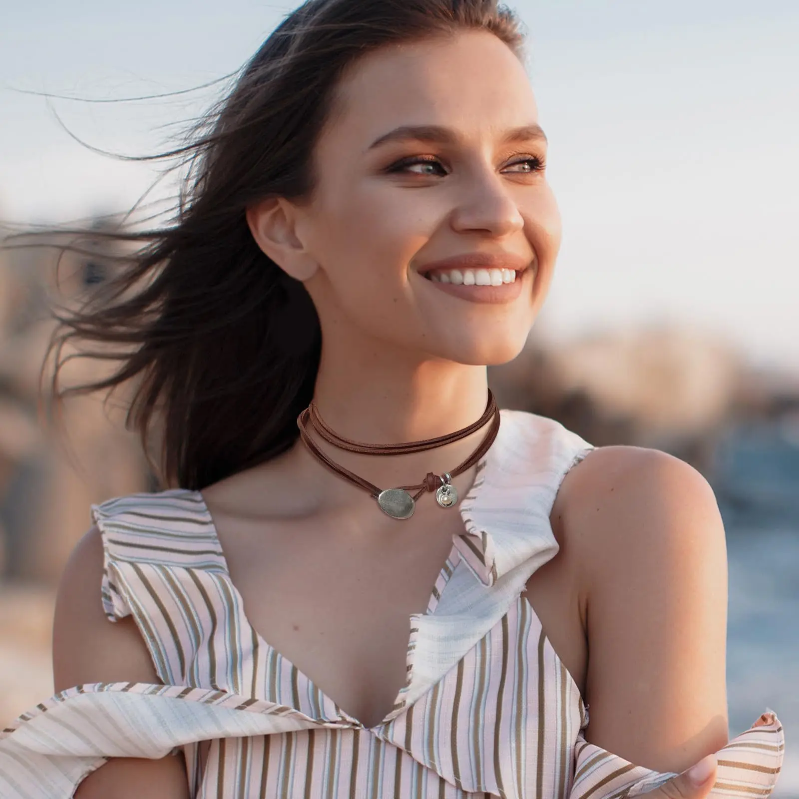 New Bohemian Style Leather Rope Turquoise Pendant Necklace for Women Vintage Simple Jewelry Gifts Necklace Accessories