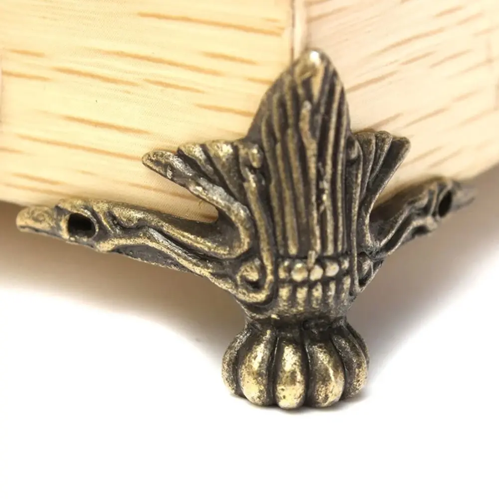 4Pcs/Set Antique Wood Box Feet Leg Corner Protector Triangle Rattan Carved Decorative Bracket For Furniture Hardware