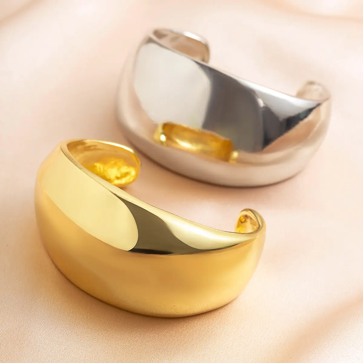 Ingemark Exaggerated Gold Color Metal Spring Bangles for Women Punk Vintage Irregular Geometric Arm Bracelets Men Jewelry Gift