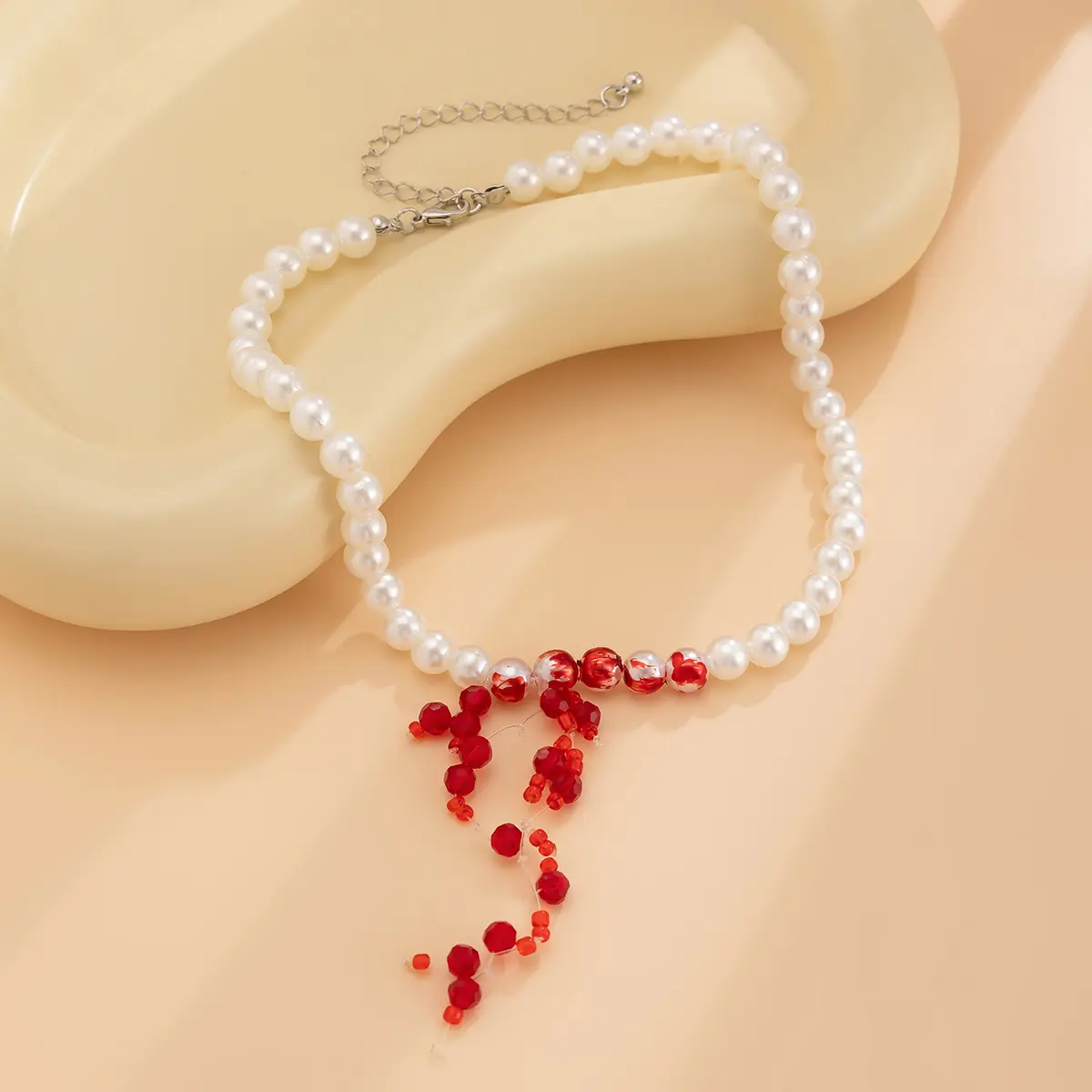 Ingemark Creative Red Blood Crystal Beads Pendant Choker Necklace for Women Gothic Imitation Pearl Chain Halloween Jewelry Gift