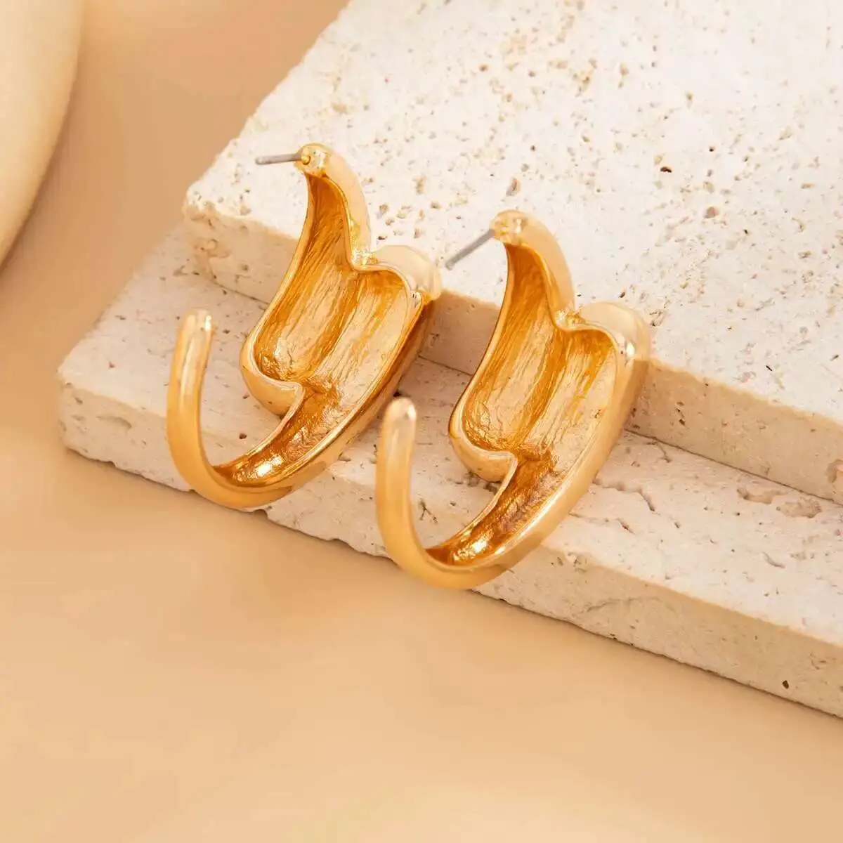 Ingemark Trendy Simple Smooth Geometry Stud Earring Women Elegant Retro Metal Hoop Earring Wedding Banquet Charm Jewelry Gift