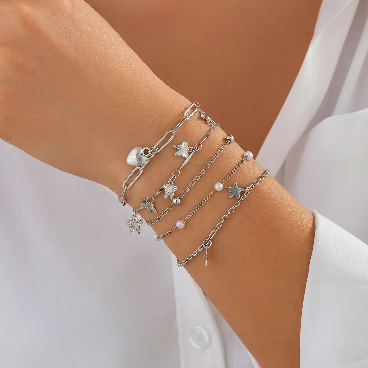 Ingemark 4 Style Simple Stylish Multilayer Bow Heart Star Pendant Bracelet Women Vintage Metal Chain Open Bangles Jewelry Gift