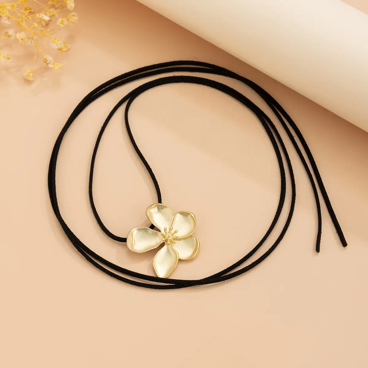 Ingemark Elegant Black Adjustable Bow Bowknot Rope Chain Necklace for Women KpopPetal Flower Choker Aesthetic Wed Jewelry Gift