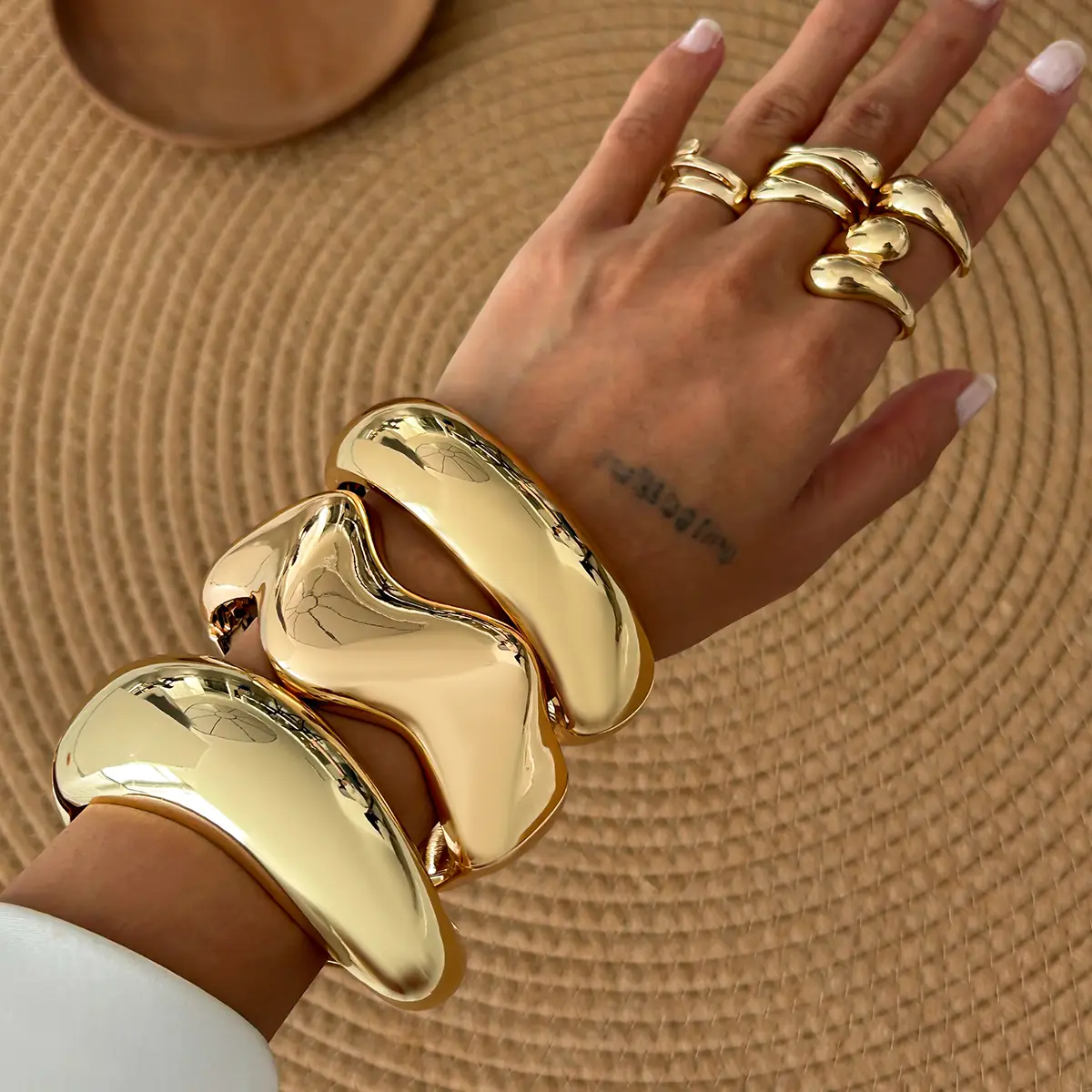 Ingemark 3 Styles Punk Hip Hop Smooth Heavy Metal Spring Bangles for Women Fashion Statement Gold Color Bracelets Men Jewelry