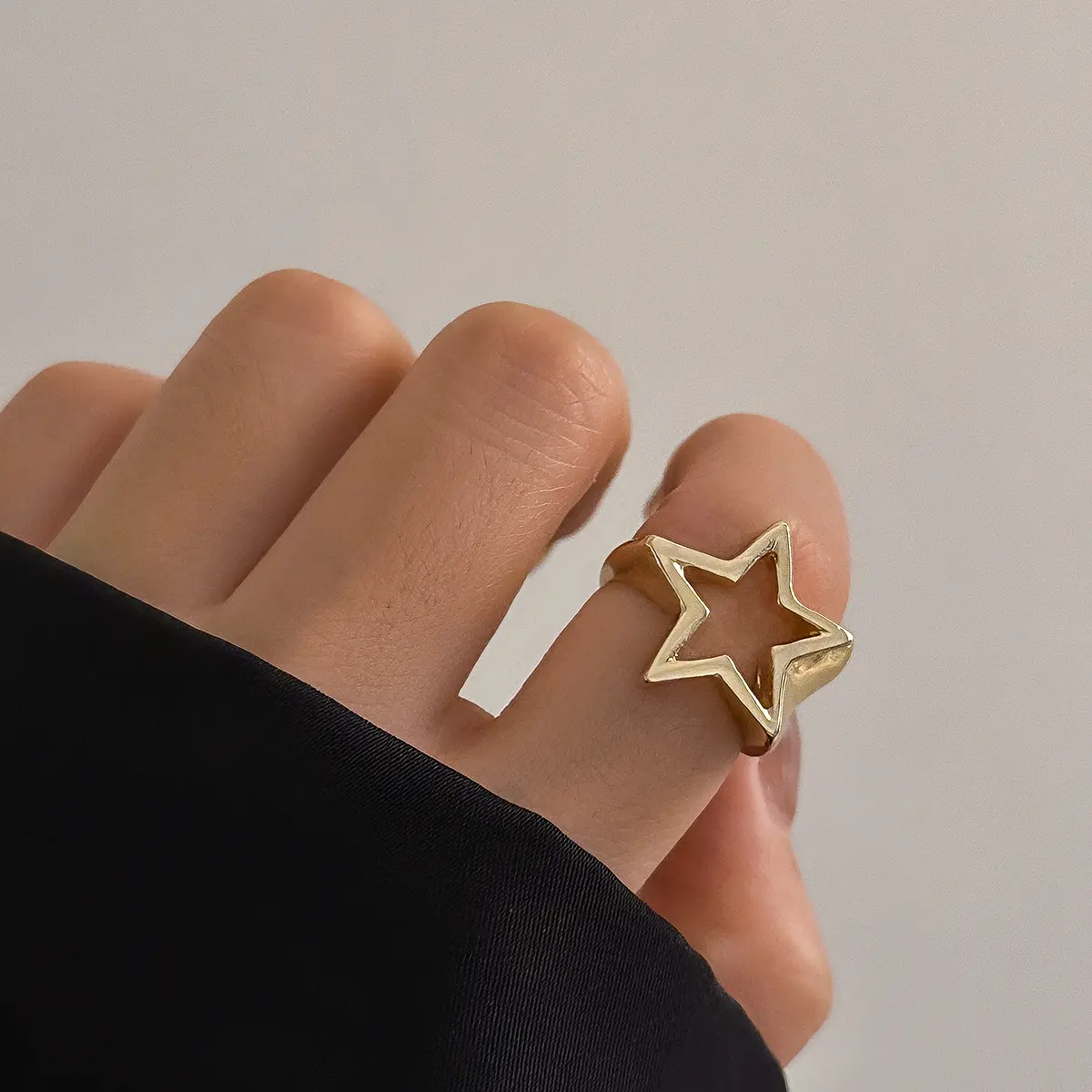Vintage Punk Irregular Hollow Star Metal Open Rings for Women Fashion Statement Gothic Adjustable Couple Rings Y2K Wed Jewelry