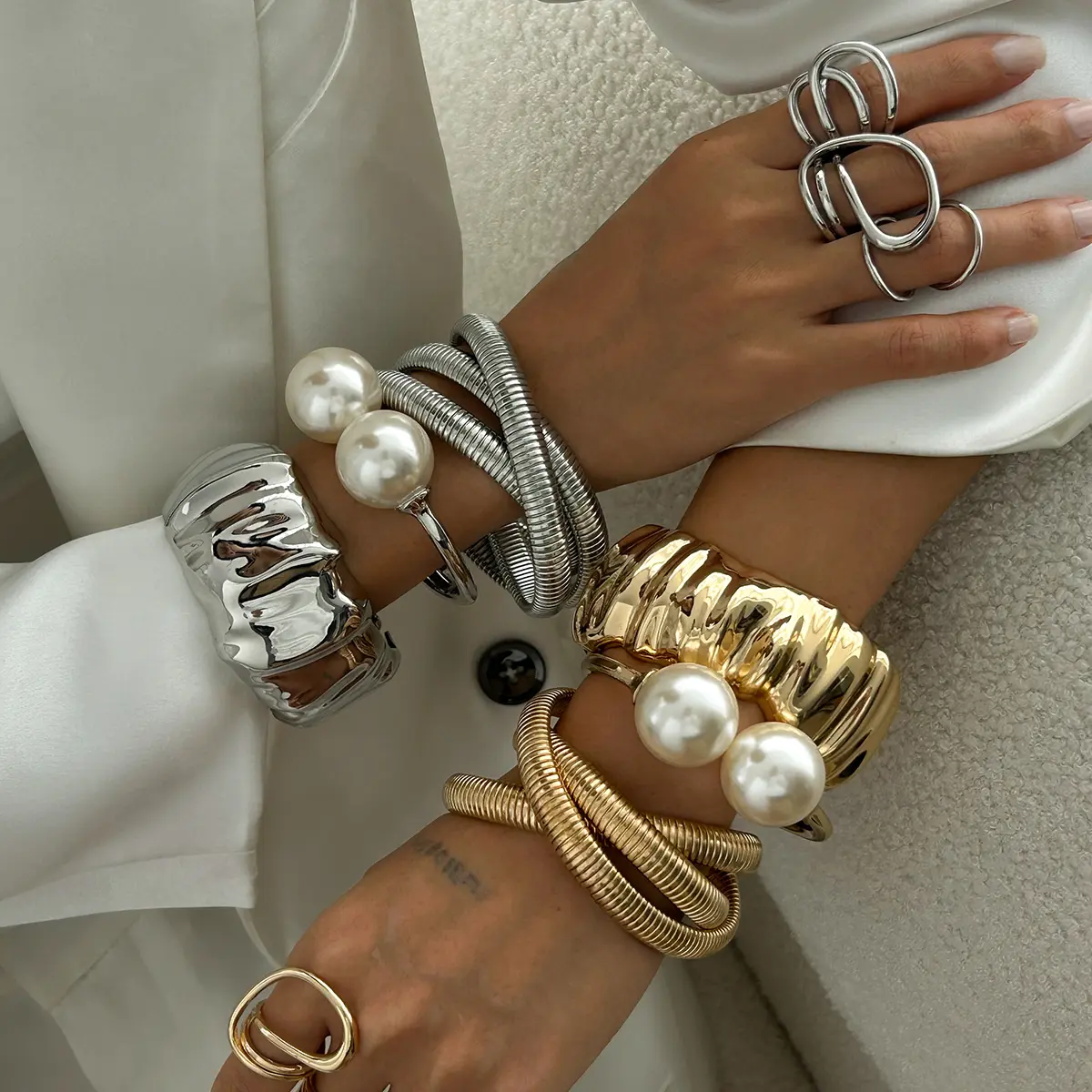 Ingemark Exaggerated Big Imitation Pearl Open Cuff Bangles for Women Hip Hop Geometric Wide Spring Bracelets Men Jewelry Gift