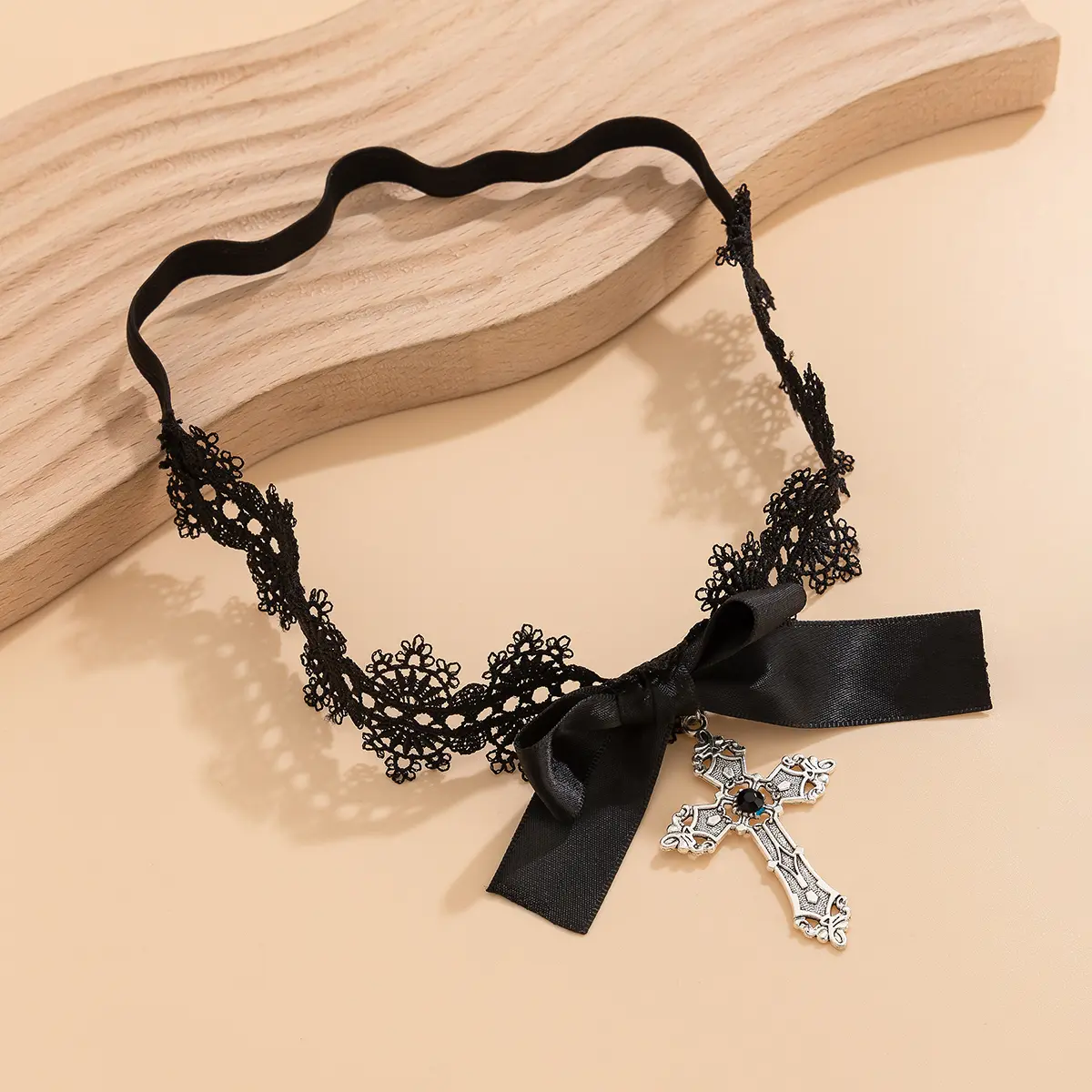 Ingemark Gothic Black Lace Bandage Leg Thigh Chains for Women Vintage Cross Love Heart Star Pendant Body Jewelry Halloween Gift