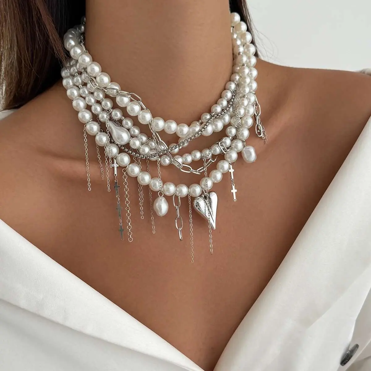 Ingemark Elegant Multilayer Imitation Pearl Chain Necklace Women 2025 New Trend Goth Love Heart Pendant Choker Wedding Jewelry