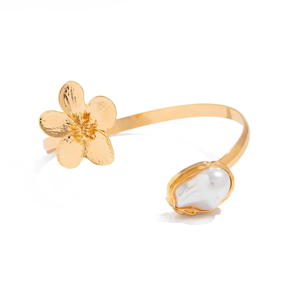 Ingemark 2025 New Bohemia Retro Gold Color Flower Open Bangles Women Fashionable Elegant Imitation Pearls Arm Bracelets Jewelry