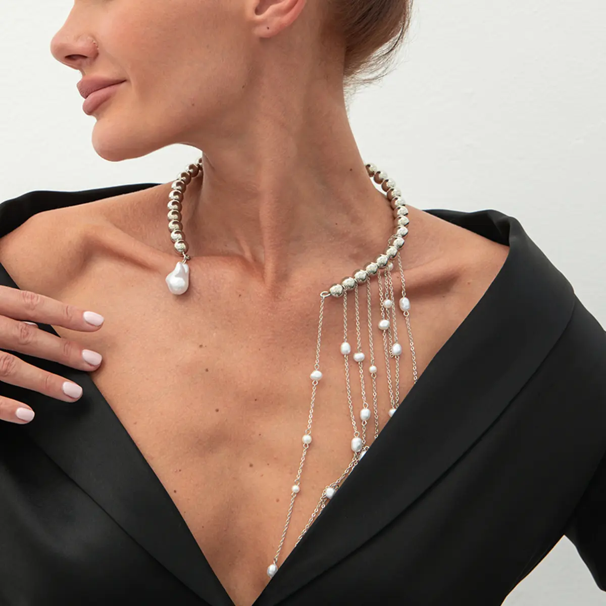 Ingemark Sexy Goth  Imitation Pearl Tassels Open Torques Choker Necklace Women Unique Trendy CCB Beads Collarbone Chain Jewelry