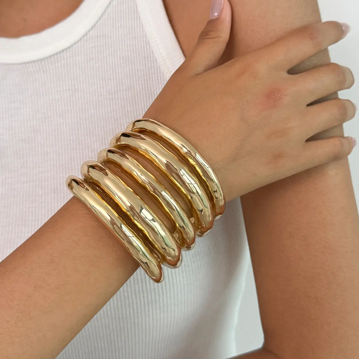 Ingemark 2 Styles Trendy Simple Chunky Thick Bangles for Women Vintage Smooth Curved Alloy Bracelet Summer Charm Jewelry Gift