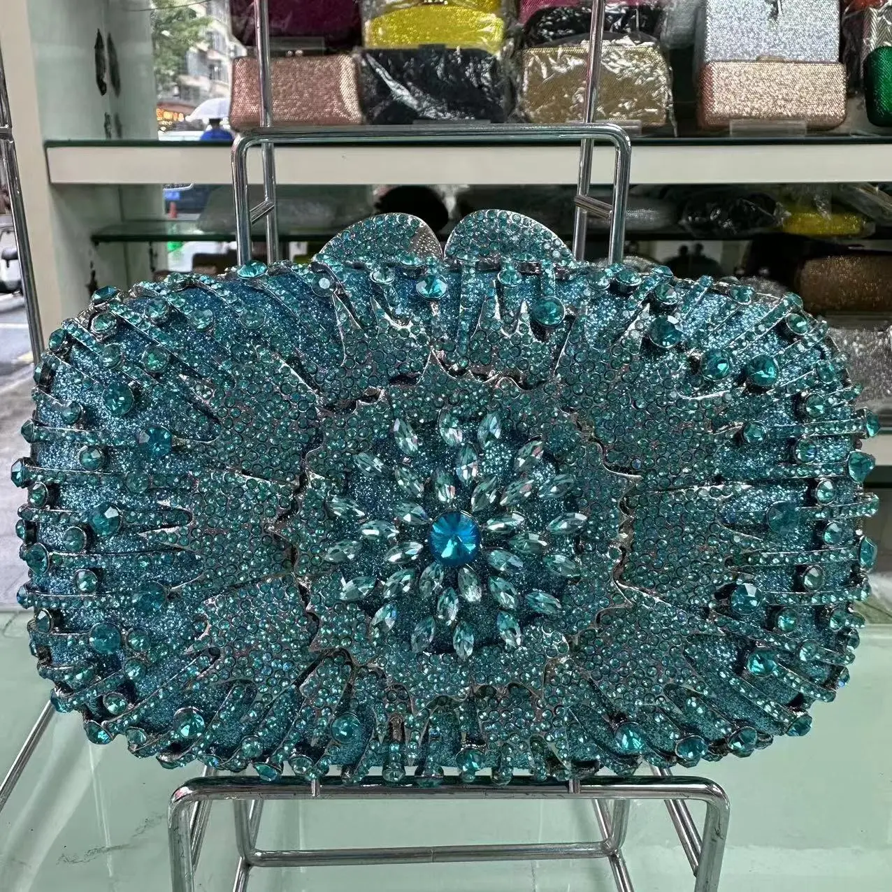 Women Sky Blue Crystal Clutch Purse Lady Stones Evening Bags Ladies Party Diamond Clutches Minaudiere Handbag Wedding Purses