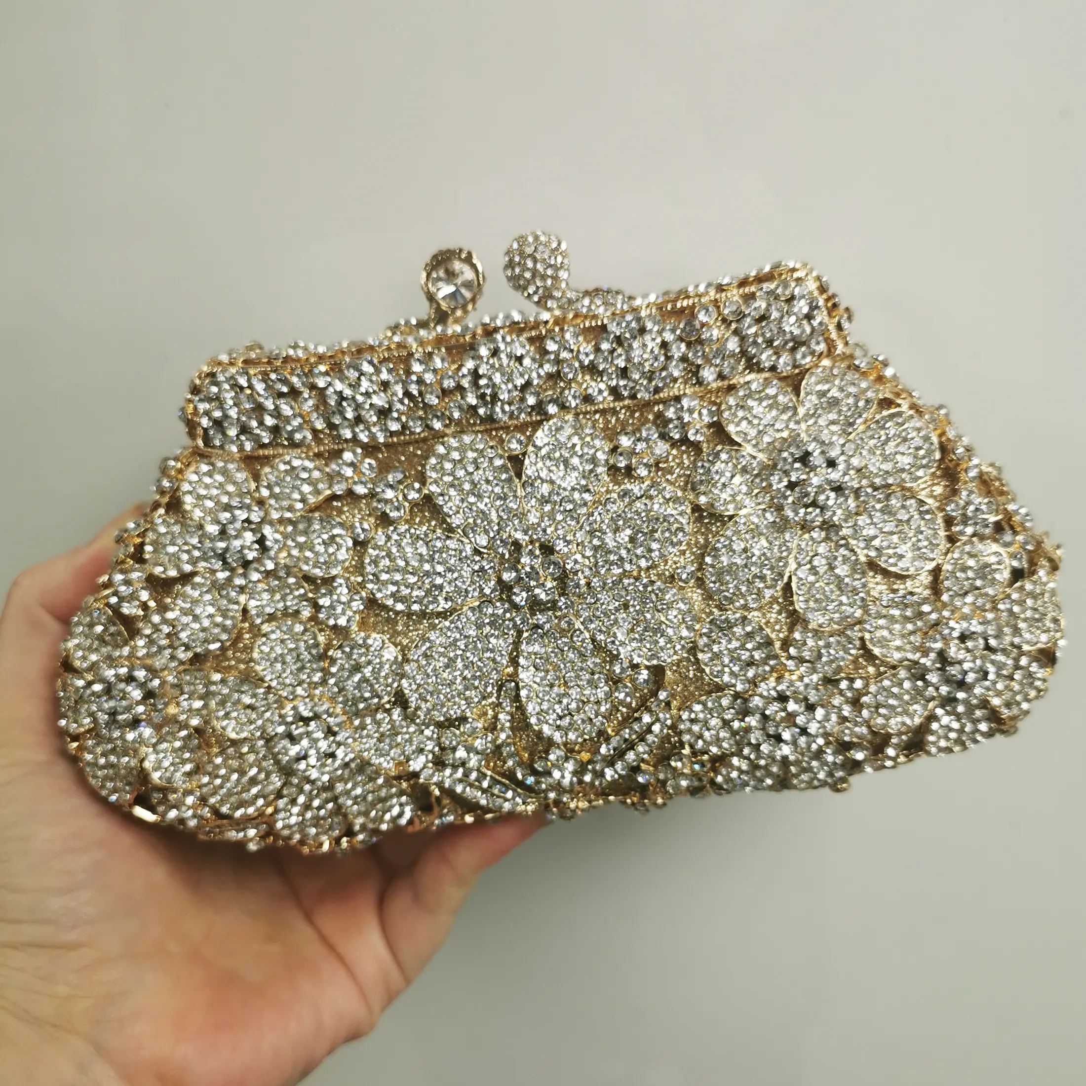 Hollow Out Dazzling Purple Crystal Clutches Women Evening Bags Metal Hard Case Wedding Minaudiere Clutch Bridal Party Handbags