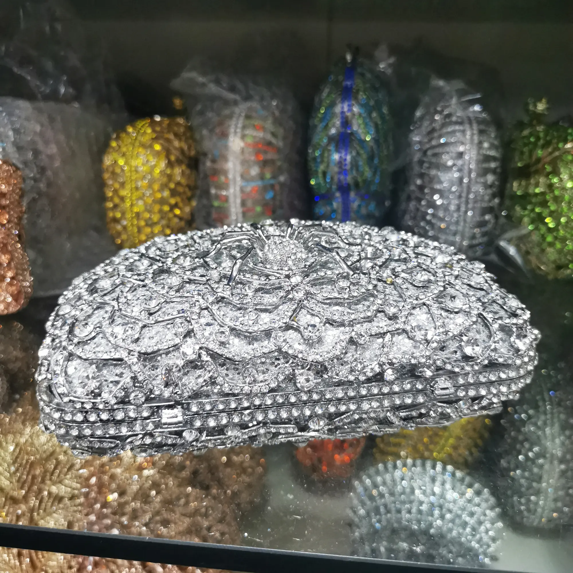 XIYUAN Full Diamonds Evening Clutches Bags Crystal Wedding Bag Bridal Handbags Fashion Ladies Rhinestone Party Purses Minaudiere