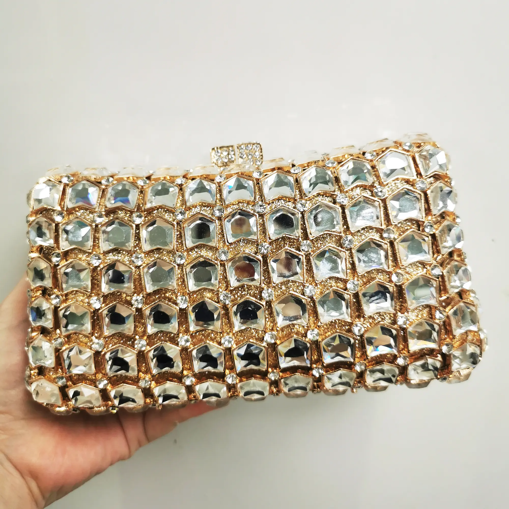 Women Crystal Evening Clutch Bag Female Stones Evening Bags Bridal Wedding Party Clutches Bags Lady Handbag Purse Metal Clutches