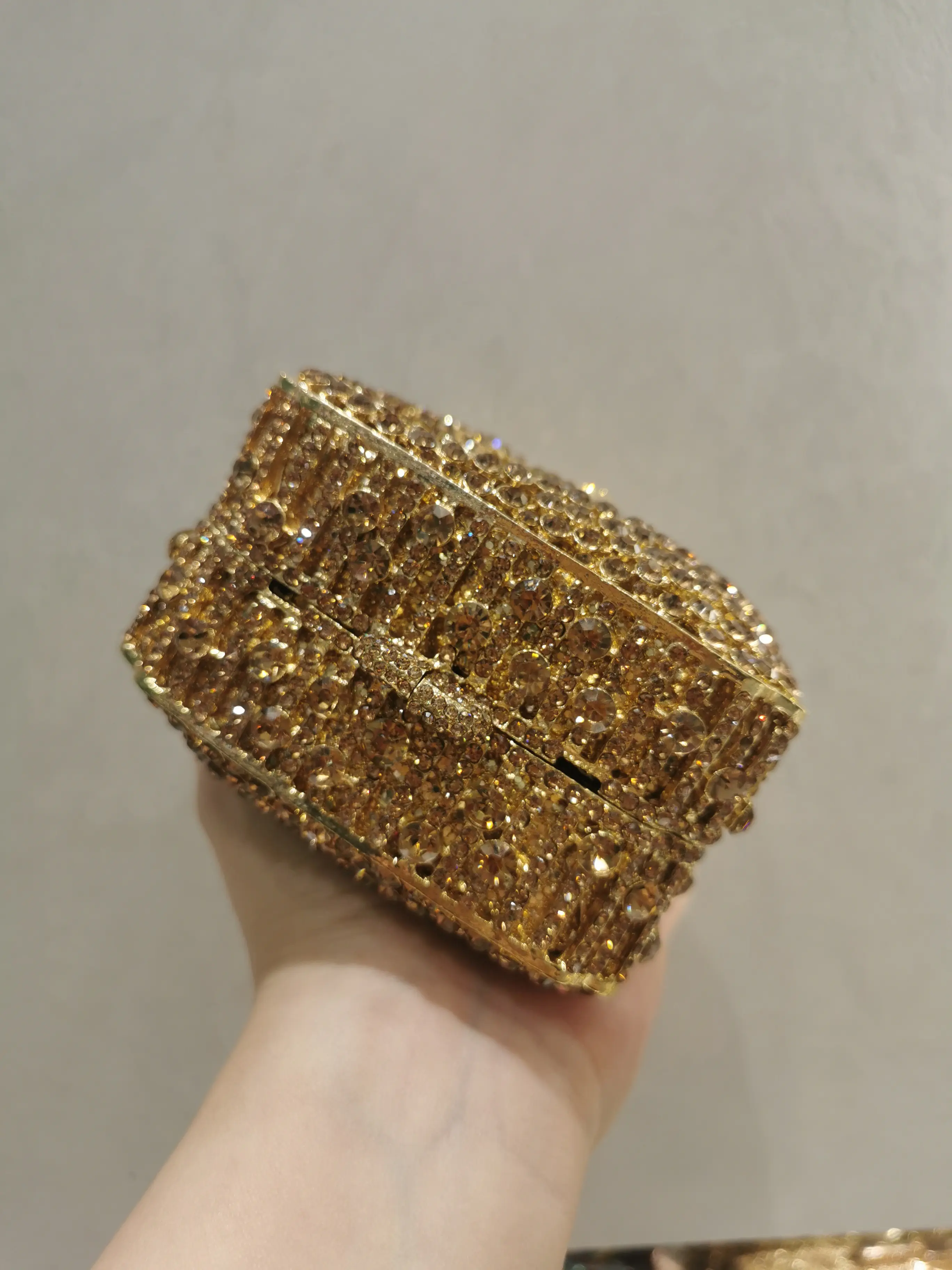 Women Green/Gold Stones Evening Bags Lady rhinestones Purse Metal Minaudiere Handbag Bridal Clutch Wedding Party Diamond Bag