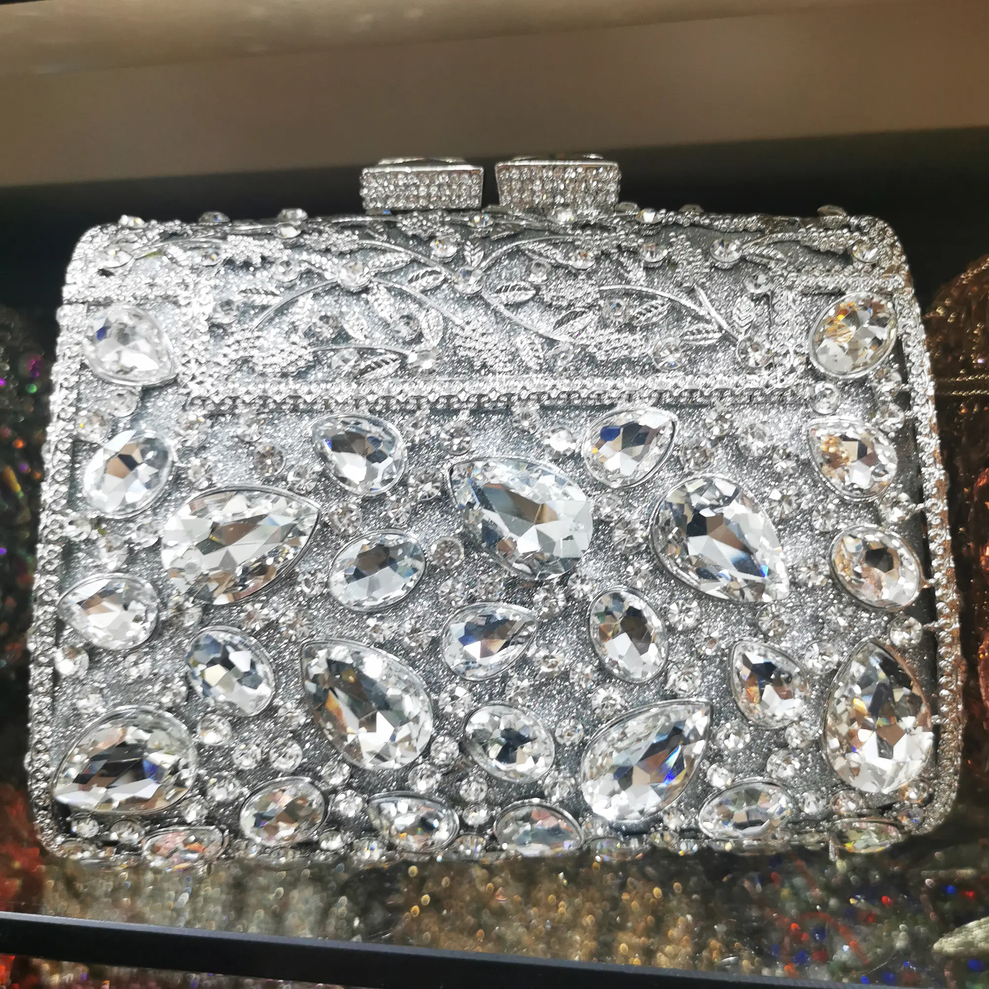 Women Hollow Out Crystal Clutch Purse Clutches Evening Bags For Wedding Party Cocktail Metal Minaudiere Diamond Handbag Purse