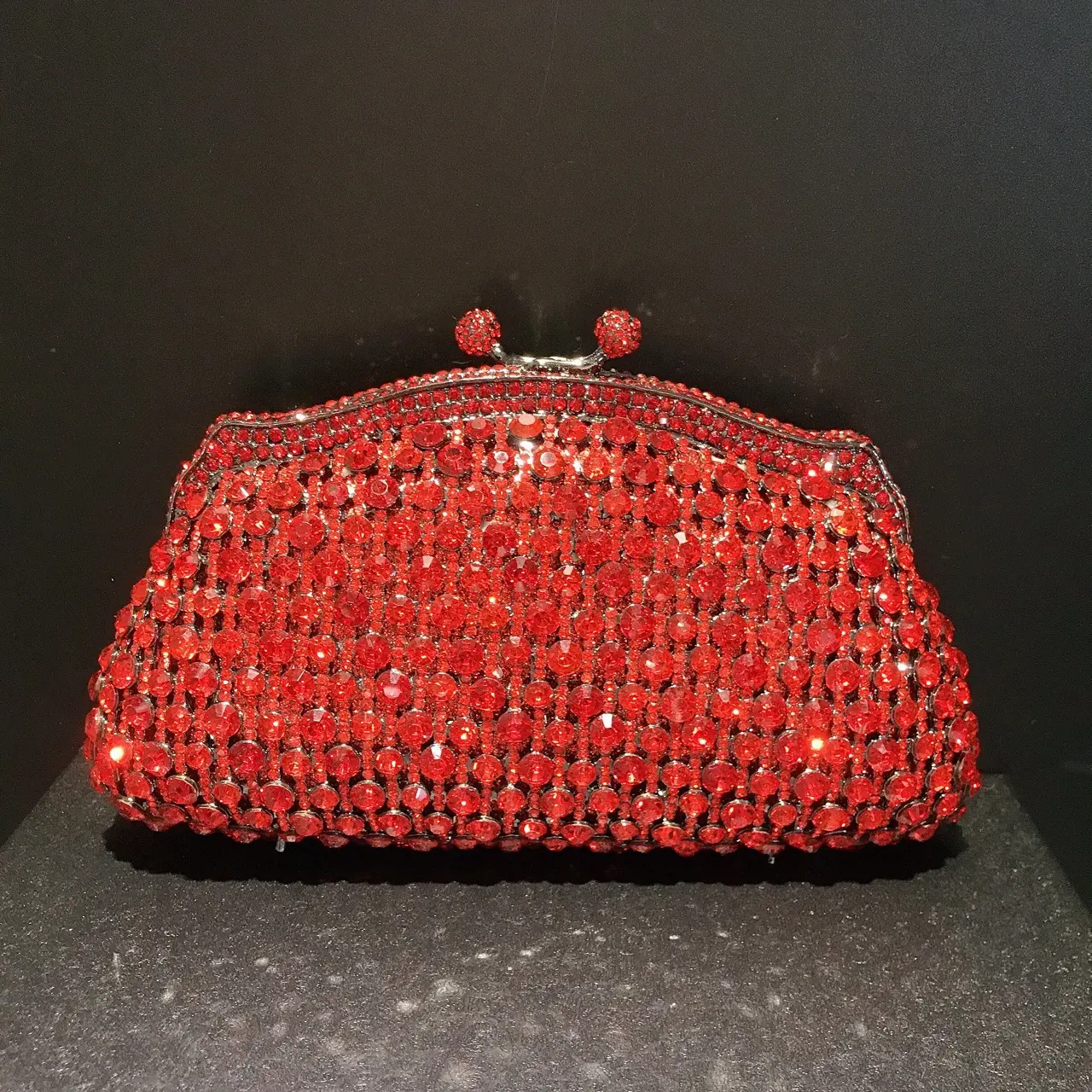Women Green/Red/Pink Color Crystal Clutch Purse Bridal Evening Bags Party Cocktail Hollow Out Rhinestones Handbags and Purses