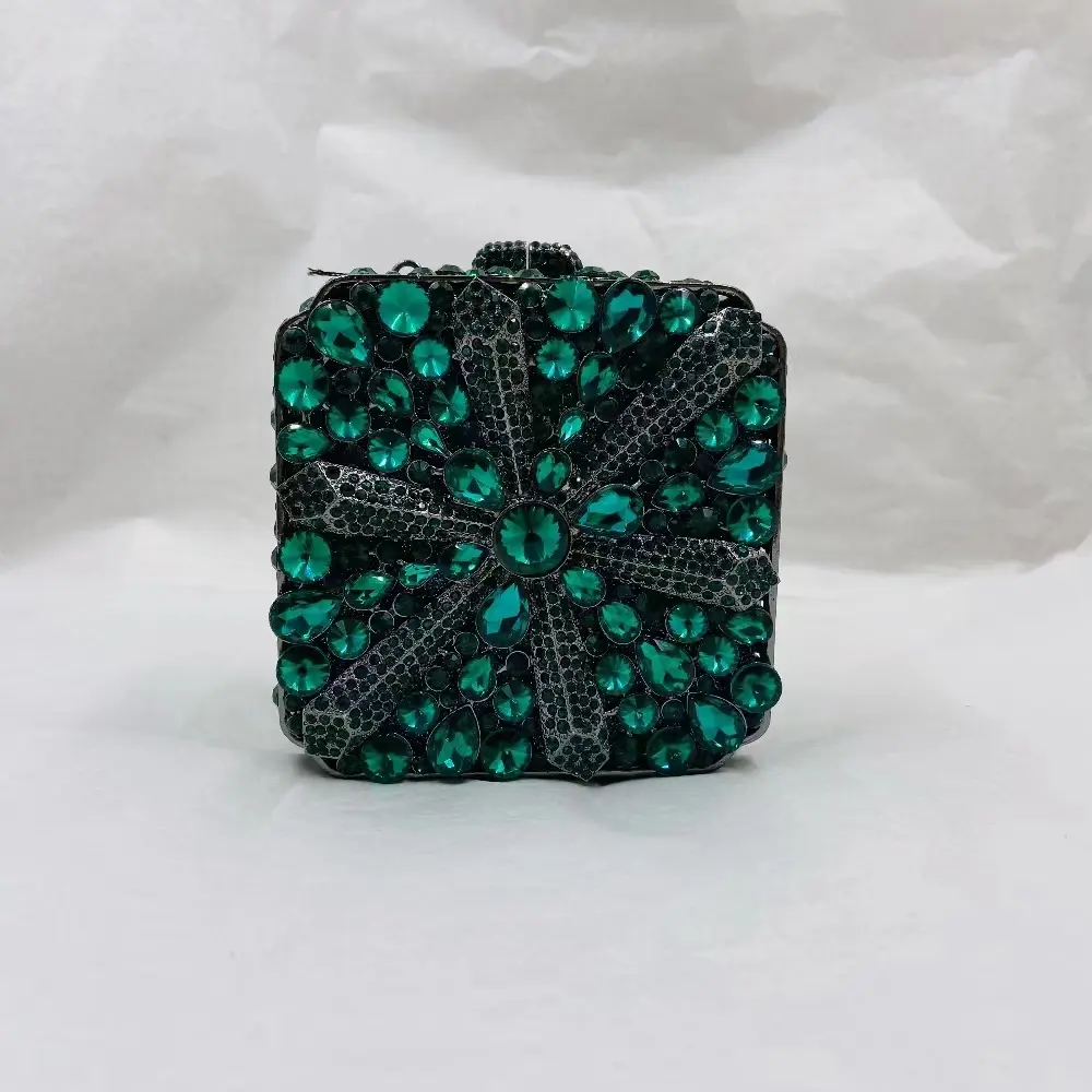 XIYUAN Silver/Red/Blue/Green Rhinestones Clutch Purse Metal Stones Evening Bags Wedding Bridesmaid Handbags Women Diamond Bags