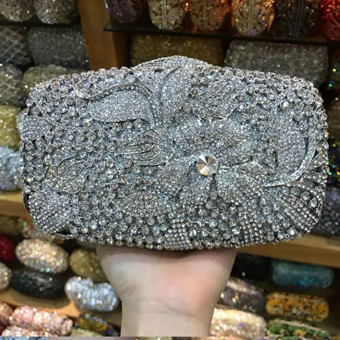red/silver Crystal Rhinestones Women Evening Party Cocktail Bags Hollow Out Metal Bridal Clutch Wedding Purse Minaudiere Handbag