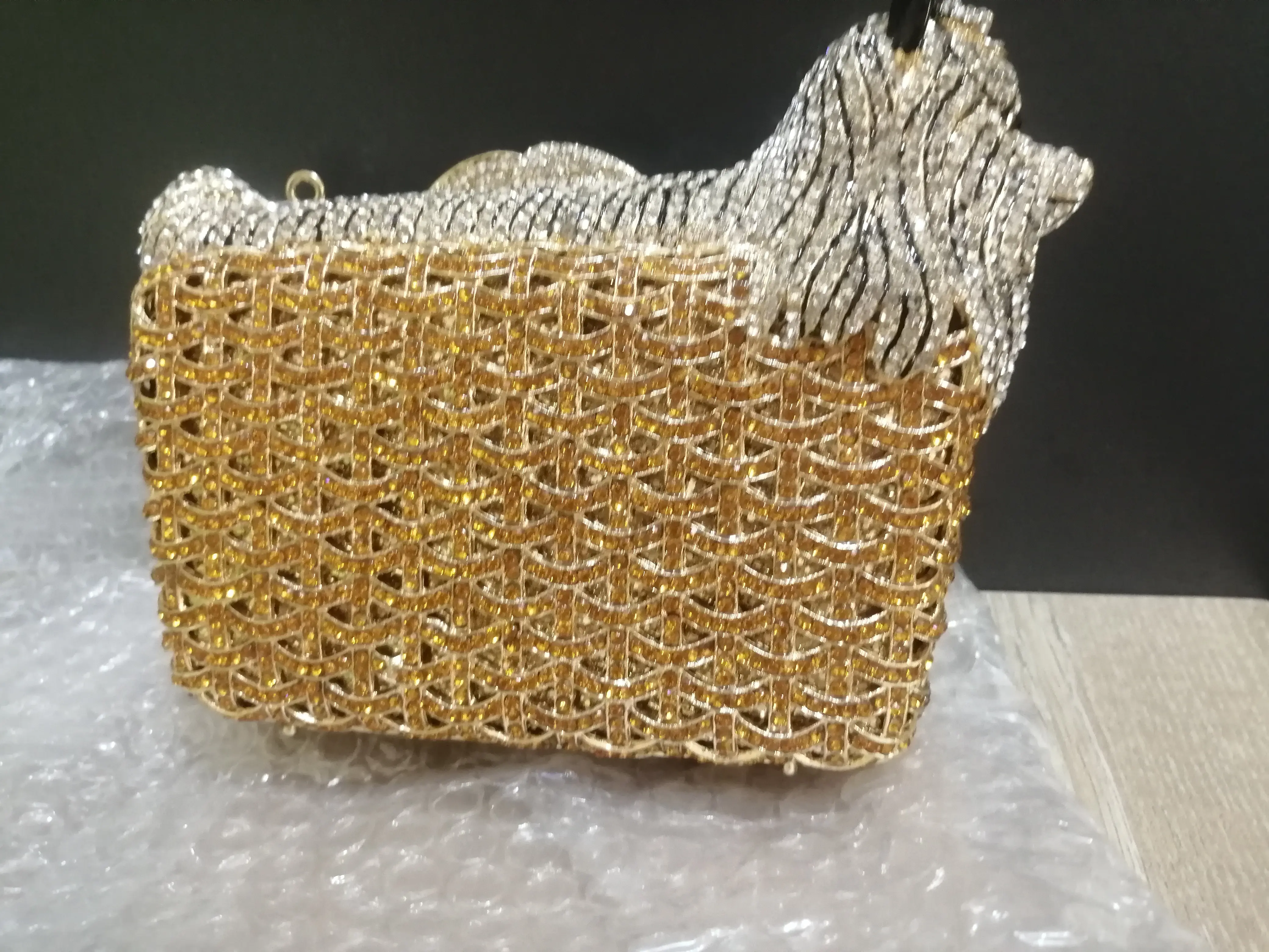 Metal gold Crystal clutch Purse 2020 New Women’s Evening bags Clutches Shoulder bags Handbags Fashion Ladies Mini Phone Case bag