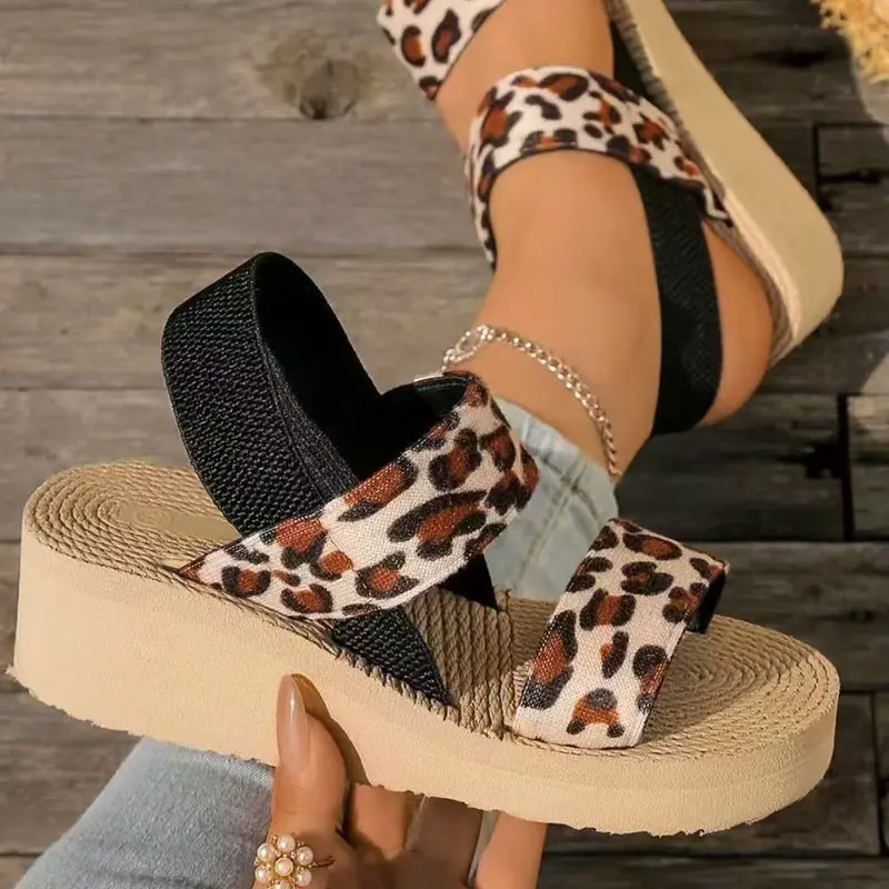 2025 Light Weight Summer Leopard Sandals For Women Daily Walking Shoes Soft EVA Elastic Band Girls Student Platform Sandalias