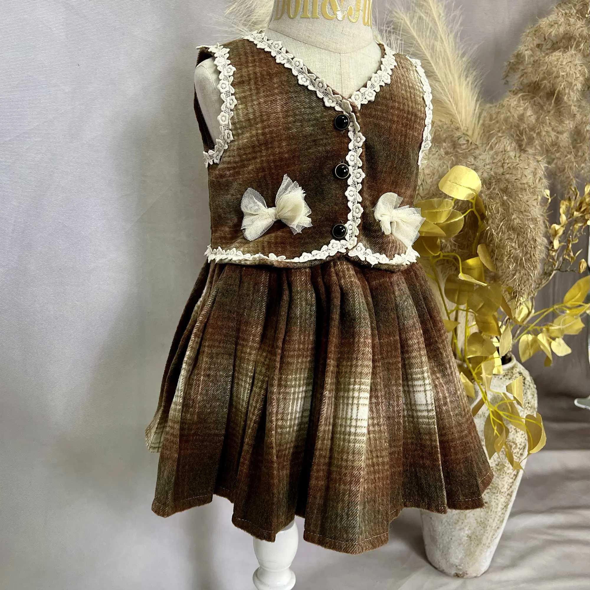 Sleeveless Plaid Woolen Vest with Skirt Set Decorated with Bowknot and Ruffles Costume for Children Girl Cloth Birthday Party