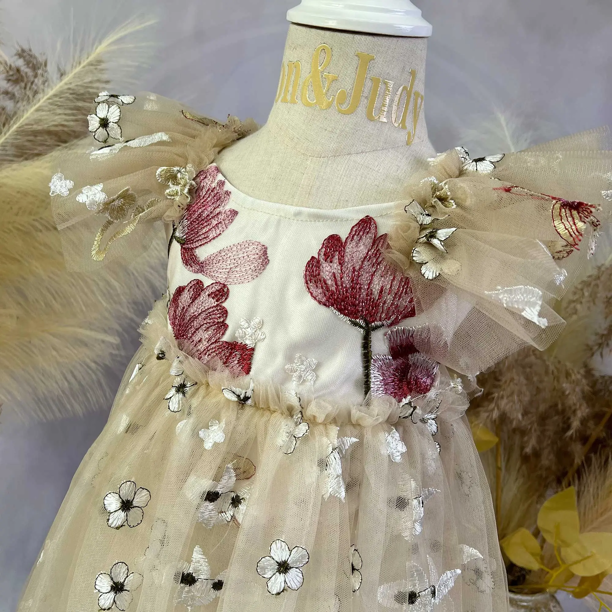 Children's Sleeveless Organza Embroidery Pleated Lace Dress Birthday Ceremonial Ball Flower Girl Gowns Photography Photo Prop